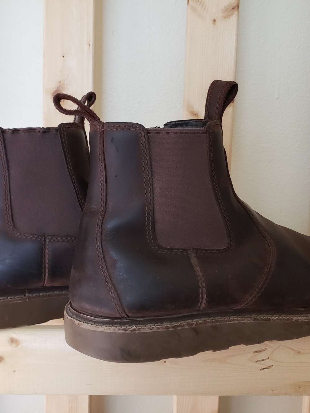 Duluth Trading Co Brown Chelsea Pull-On Boots